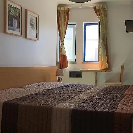 Weaa Otel 2*