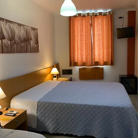 Otel Weaa 2*