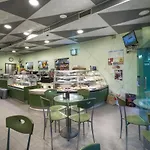 Weaa Hotel 2*