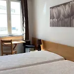 Weaa Hotel
