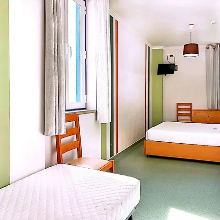 Weaa 2* Ναζαρέ